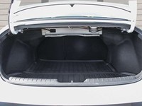 2025 Hyundai Elantra Luxury IVT