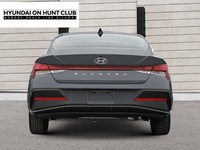 2025 Hyundai Elantra Essential IVT