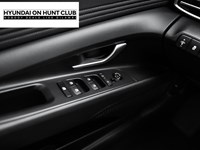 2025 Hyundai Elantra HEV Luxury DCT