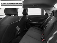 2025 Hyundai Elantra HEV Luxury DCT