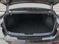 2026 Hyundai Elantra Luxury IVT