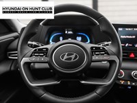 2025 Hyundai Elantra HEV Luxury DCT