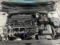 2025 Hyundai Elantra Luxury IVT