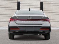 2025 Hyundai Elantra HEV Luxury DCT