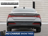 2025 Hyundai Elantra Essential IVT