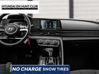 2025 Hyundai Elantra Essential IVT