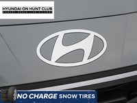 2025 Hyundai Elantra Essential IVT