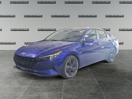 2022 Hyundai Elantra Preferred w/Sun & Tech Pkg