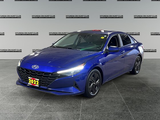 2022 Hyundai Elantra Preferred w/Sun & Tech Pkg