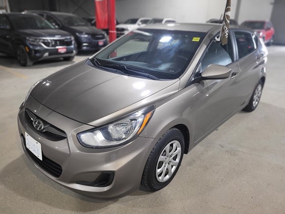 2013 Hyundai Accent GL (A6)
