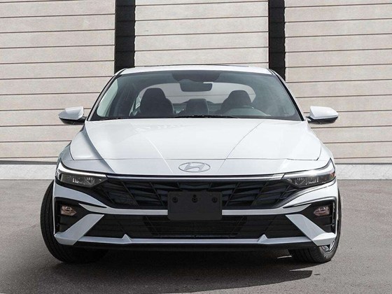 2025 Hyundai Elantra Preferred w/Tech Pkg
