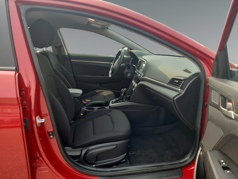2020 Hyundai Elantra Essential IVT