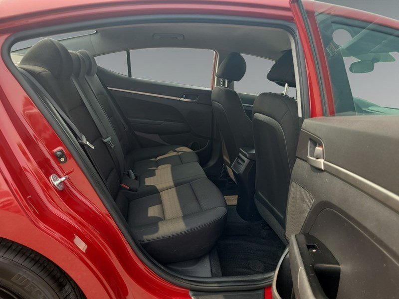 2020 Hyundai Elantra Essential IVT