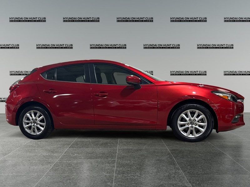 2017 Mazda Mazda3 Sport 4dr HB Sport GS