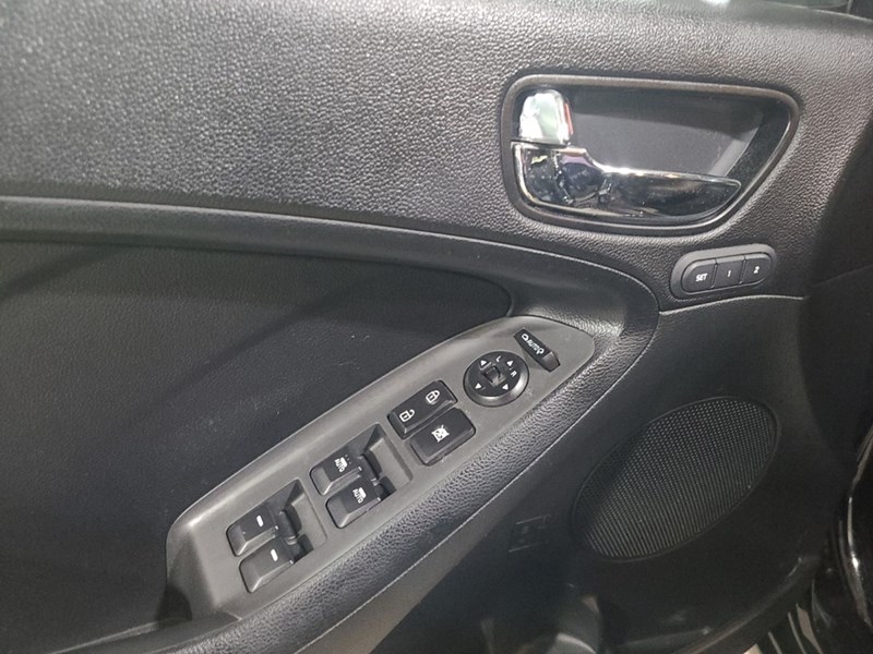 2018 Kia Forte SX Auto