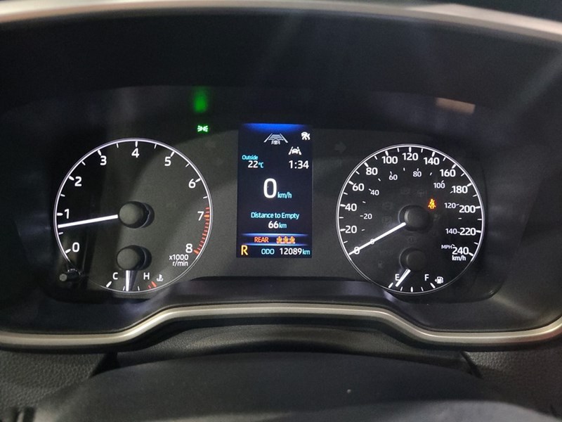 2025 Toyota Corolla Hatchback SE CVT