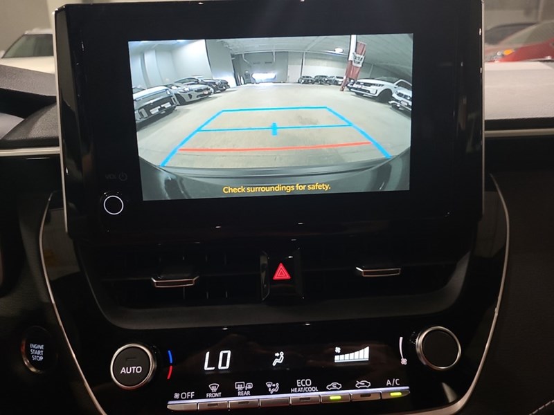 2025 Toyota Corolla Hatchback SE CVT