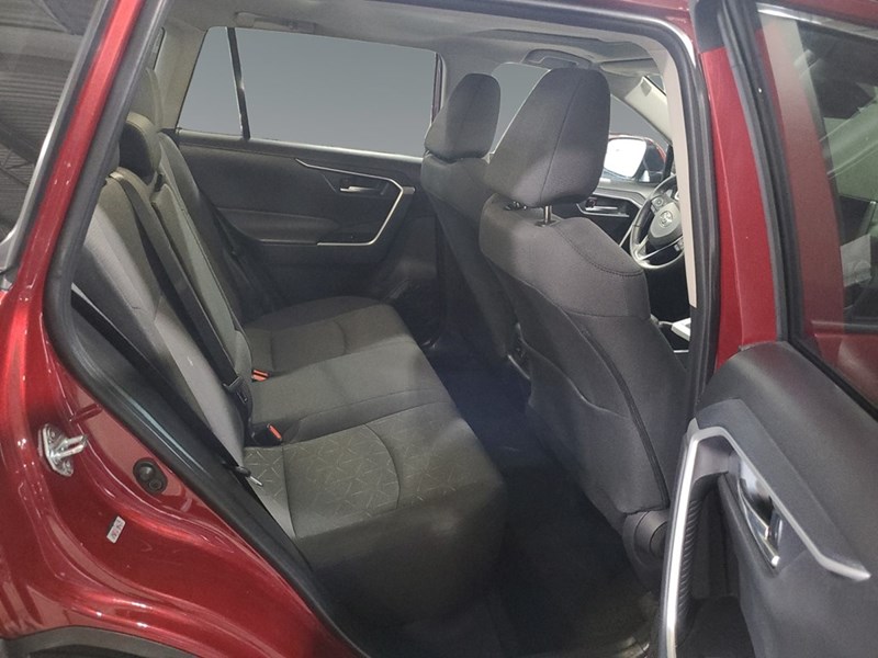 2025 Toyota RAV4 XLE AWD