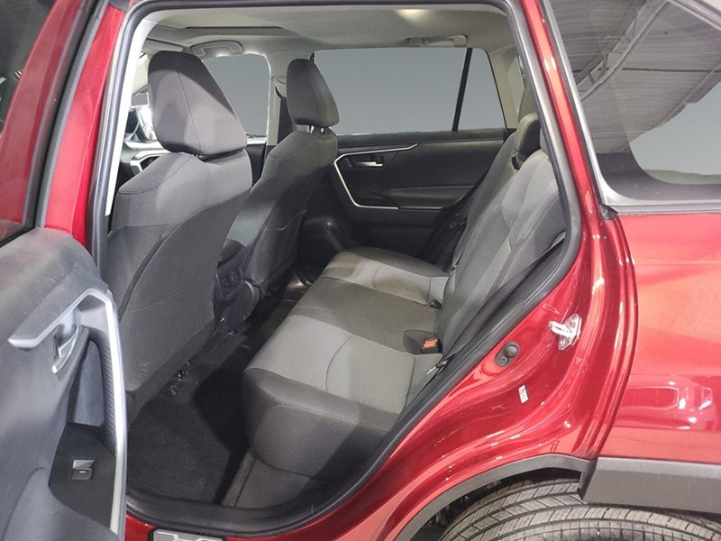 2025 Toyota RAV4 XLE AWD