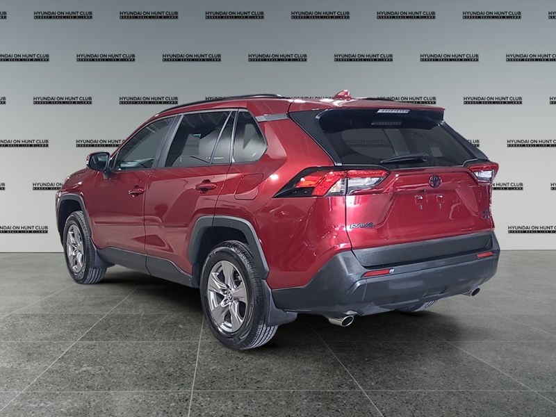 2025 Toyota RAV4 XLE AWD