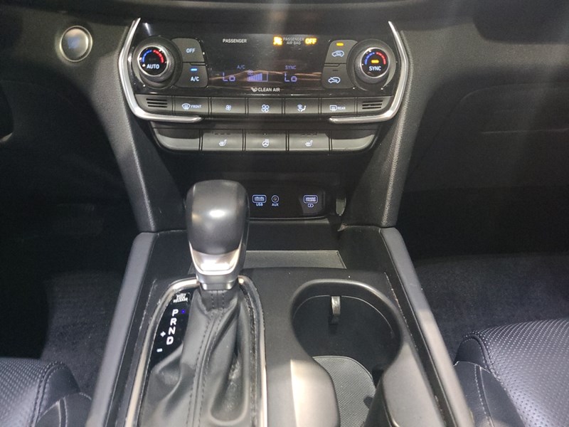 2020 Hyundai Santa Fe 2.4L Preferred AWD w/Sun/Leather Package