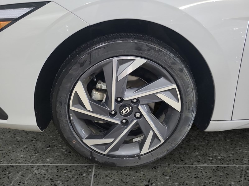 2024 Hyundai Elantra Preferred IVT w/Tech Pkg