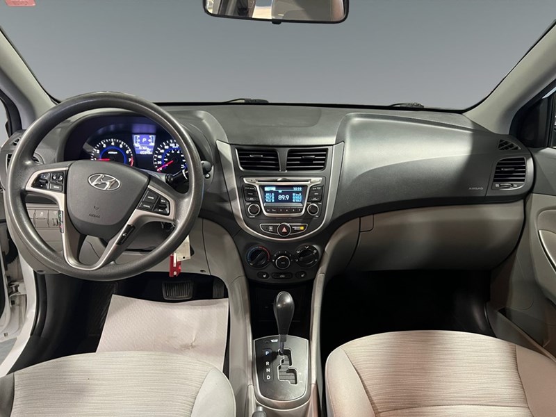 2017 Hyundai Accent 4dr Sdn Auto SE
