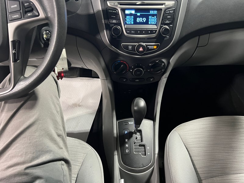 2017 Hyundai Accent 4dr Sdn Auto SE