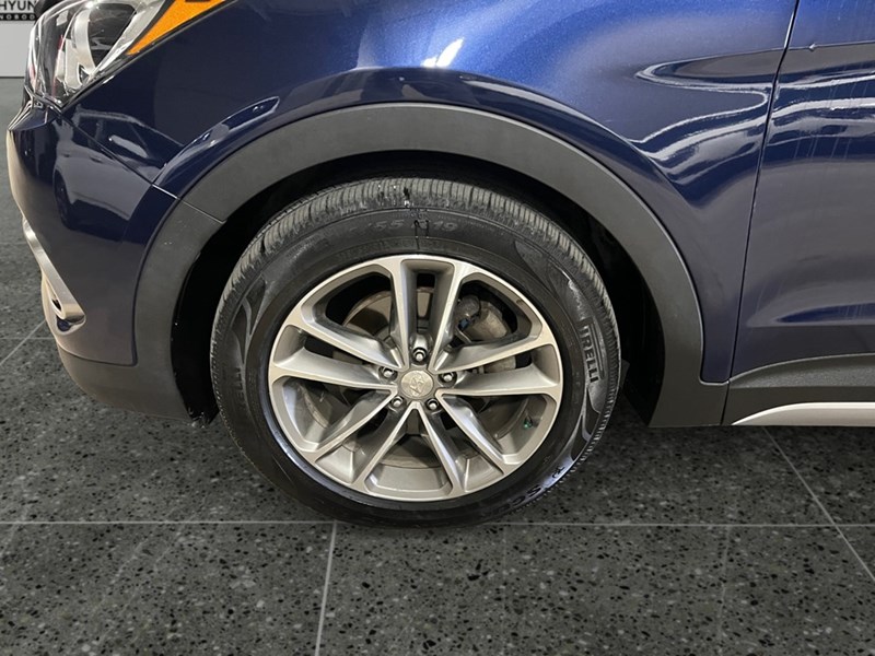 2017 Hyundai Santa Fe Sport AWD 4dr 2.0T Limited