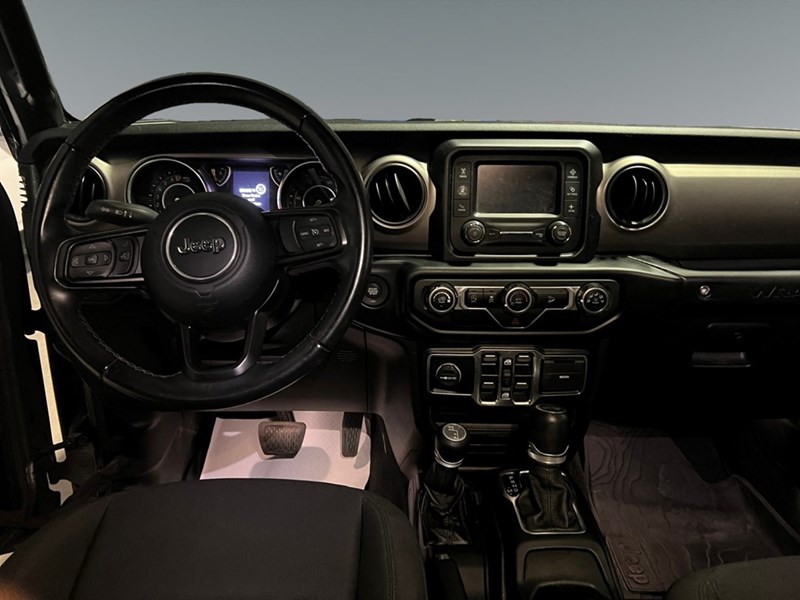2020 Jeep Wrangler Unlimited Black and Tan 4x4
