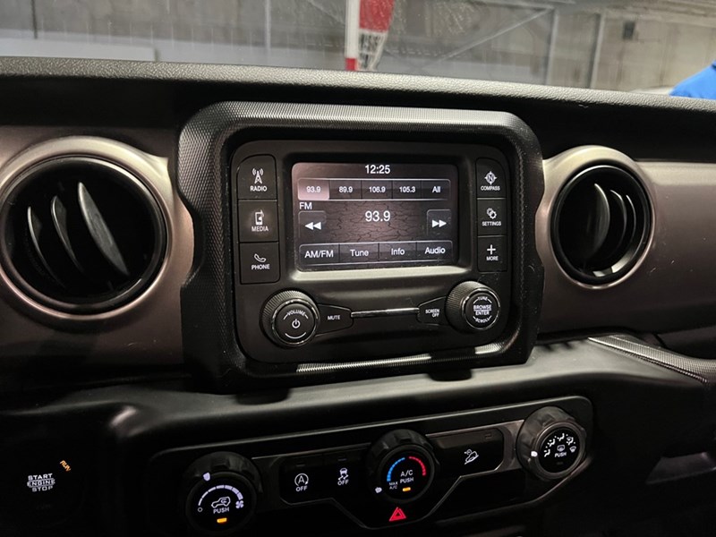 2020 Jeep Wrangler Unlimited Black and Tan 4x4