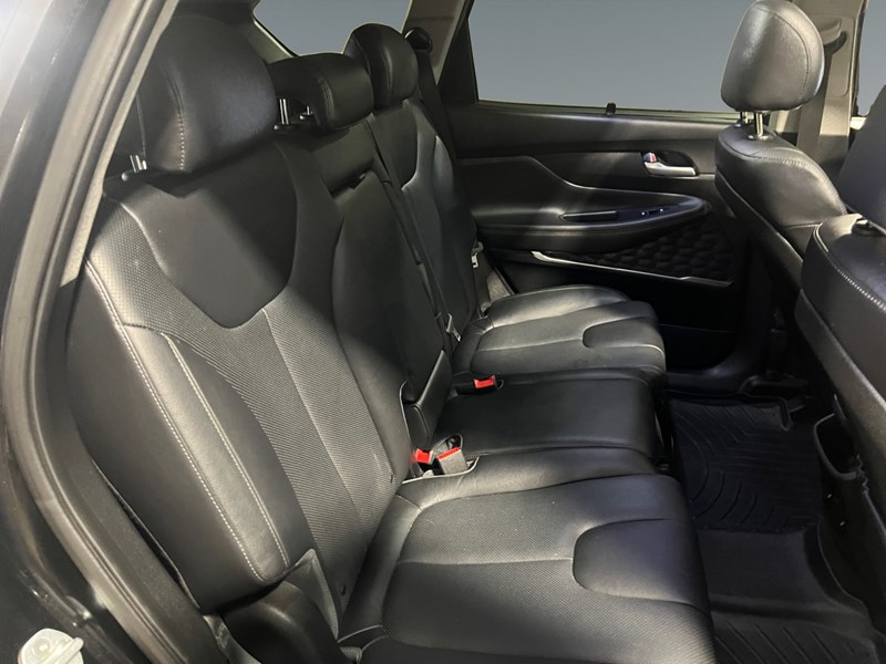 2019 Hyundai Santa Fe 2.0T Luxury AWD w/Dark Chrome Accent