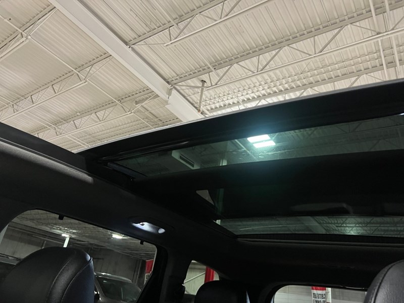 2019 Hyundai Santa Fe 2.0T Luxury AWD w/Dark Chrome Accent