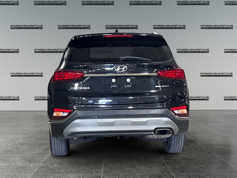 2019 Hyundai Santa Fe 2.0T Luxury AWD w/Dark Chrome Accent