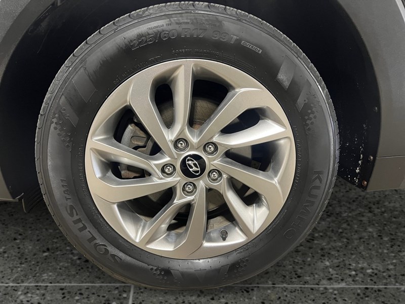 2017 Hyundai Tucson AWD 4dr 2.0L Premium