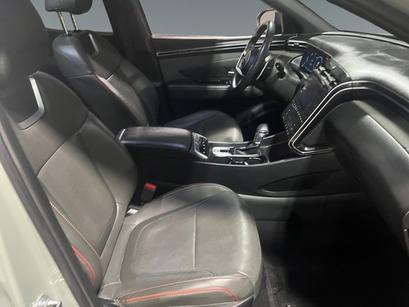 2024 Hyundai Santa Cruz Ultimate AWD w/Colour Pkg *Ltd Avail*