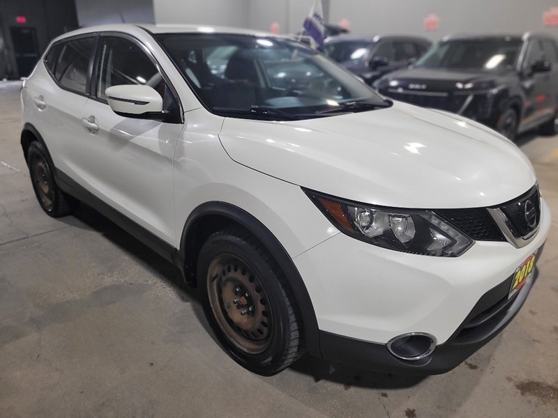 2018 Nissan Qashqai AWD SV CVT