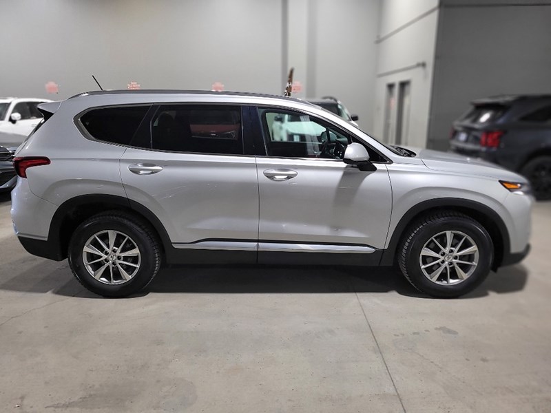 2019 Hyundai Santa Fe 2.4L Essential AWD w/Safety Package
