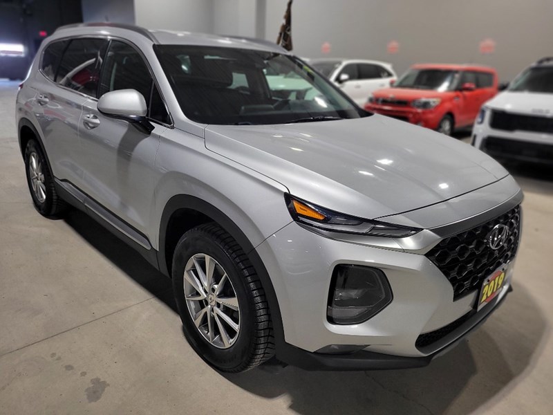 2019 Hyundai Santa Fe 2.4L Essential AWD w/Safety Package