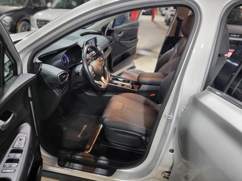 2019 Hyundai Santa Fe 2.4L Essential AWD w/Safety Package