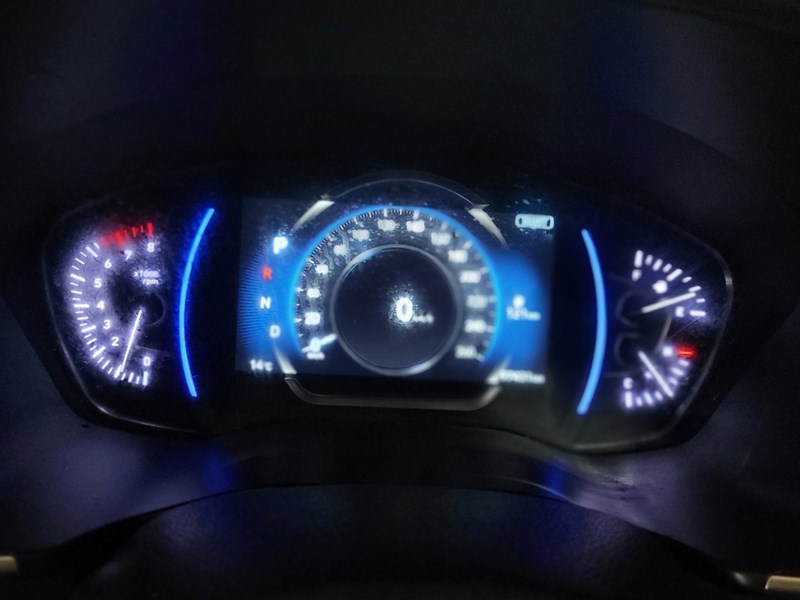 2019 Hyundai Santa Fe 2.0T Luxury AWD w/Dark Chrome Accent