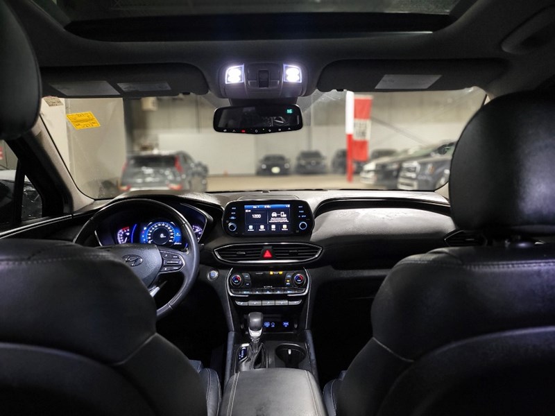 2019 Hyundai Santa Fe 2.0T Luxury AWD w/Dark Chrome Accent