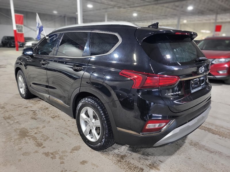 2019 Hyundai Santa Fe 2.0T Luxury AWD w/Dark Chrome Accent