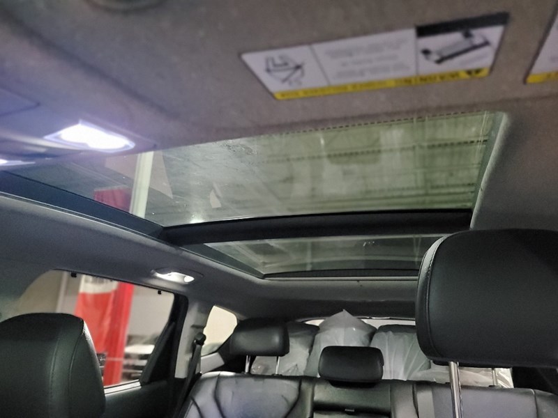 2019 Hyundai Santa Fe 2.0T Luxury AWD w/Dark Chrome Accent