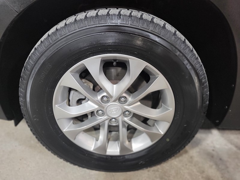 2020 Hyundai Santa Fe 2.4L Essential FWD w/Safety Package