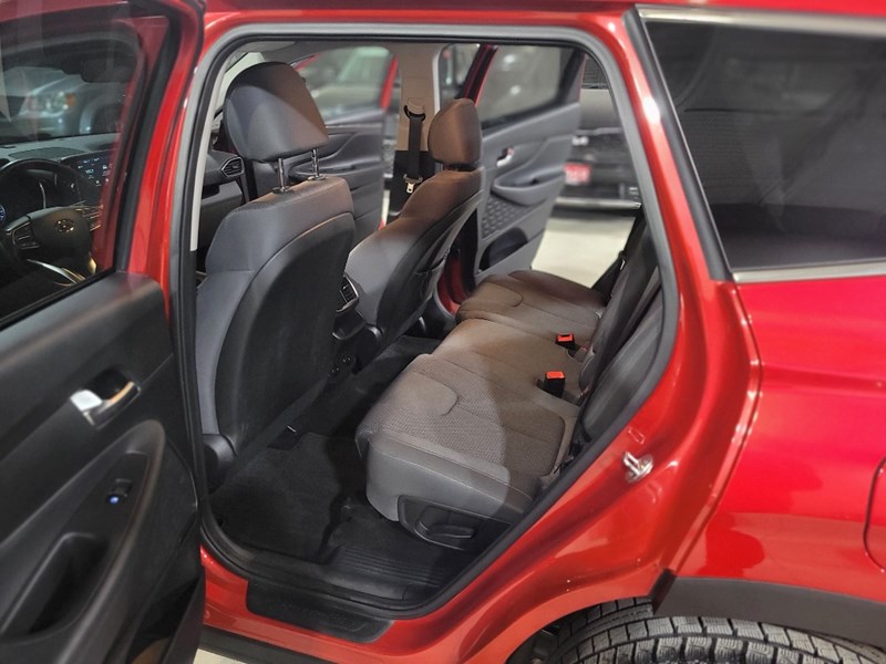 2020 Hyundai Santa Fe 2.4L Essential FWD w/Safety Package
