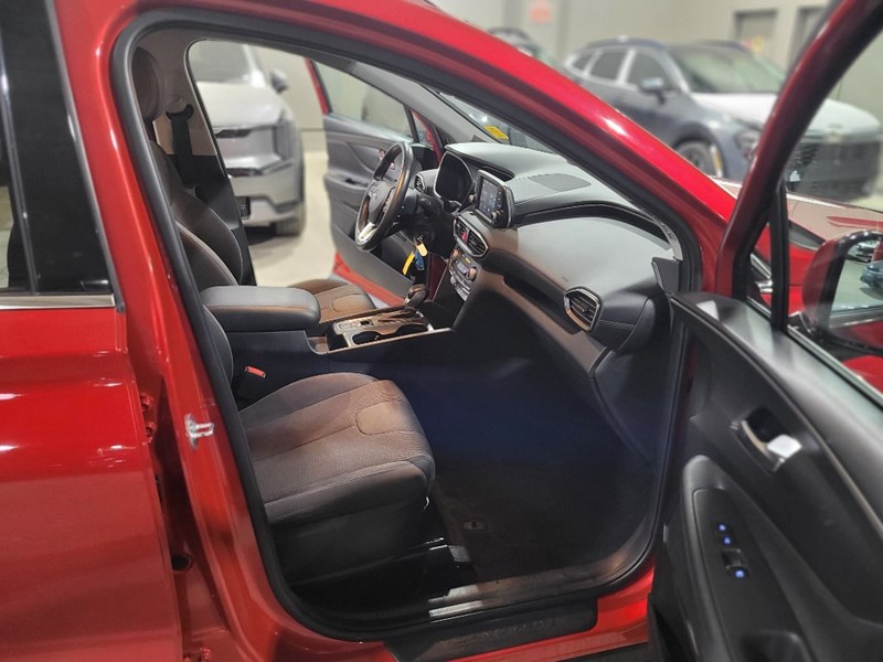 2020 Hyundai Santa Fe 2.4L Essential FWD w/Safety Package