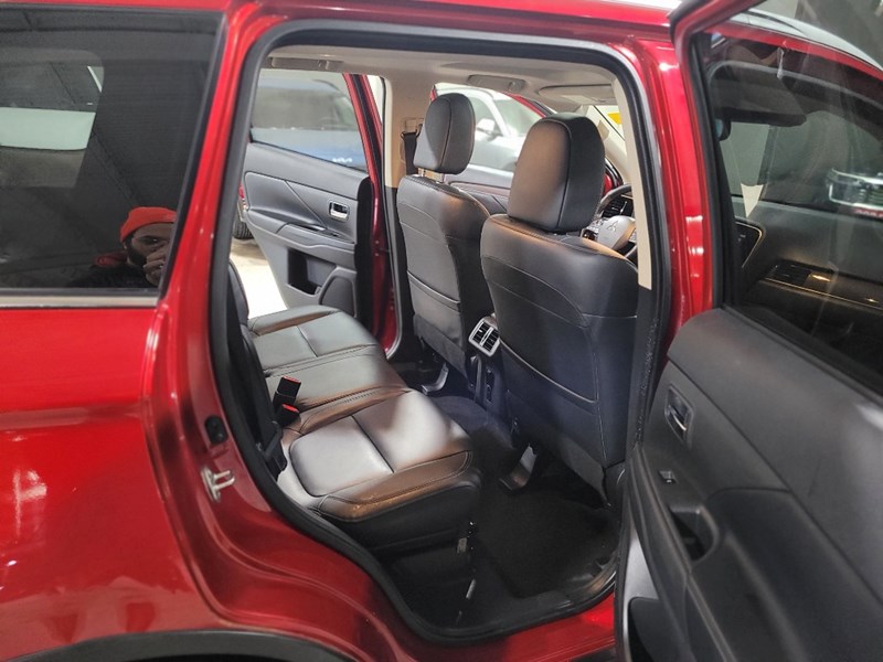 2020 Mitsubishi Outlander ES S-AWC