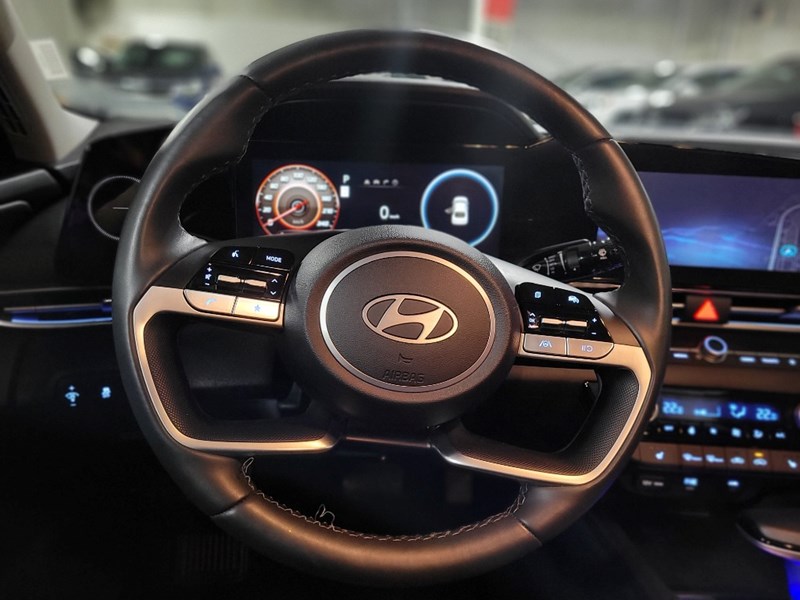 2024 Hyundai Elantra Preferred IVT w/Tech Pkg