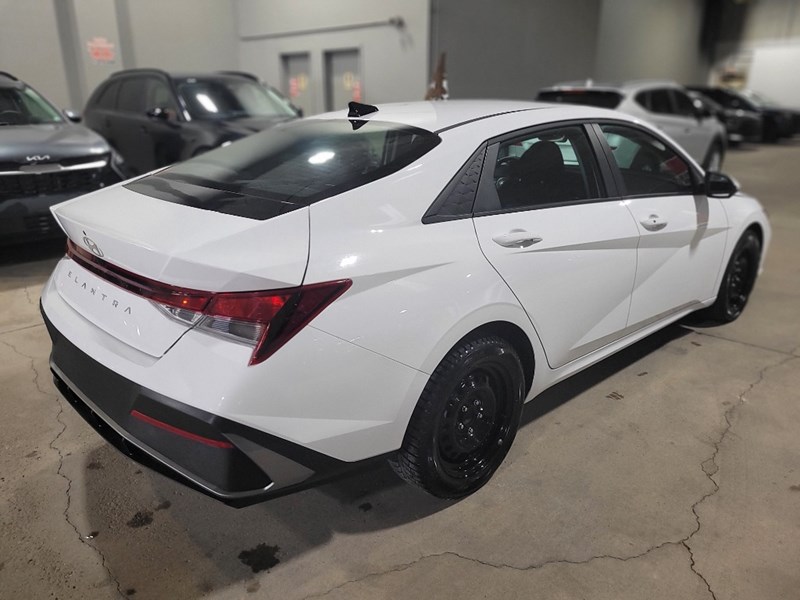 2025 Hyundai Elantra Preferred w/Tech Pkg